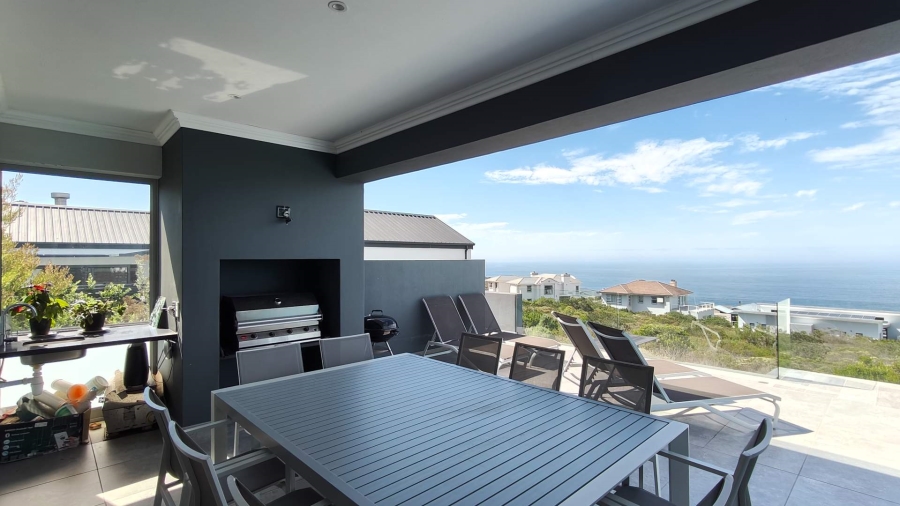 4 Bedroom Property for Sale in Pinnacle Point Golf Estate Western Cape